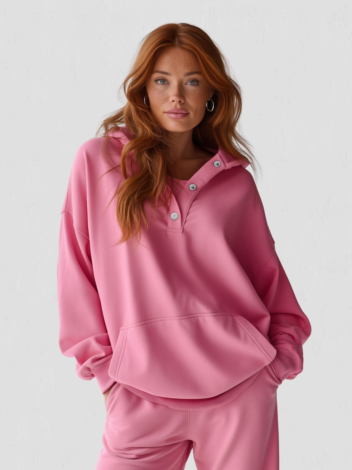 Sudadera con capucha y cierre a presión, corte oversize