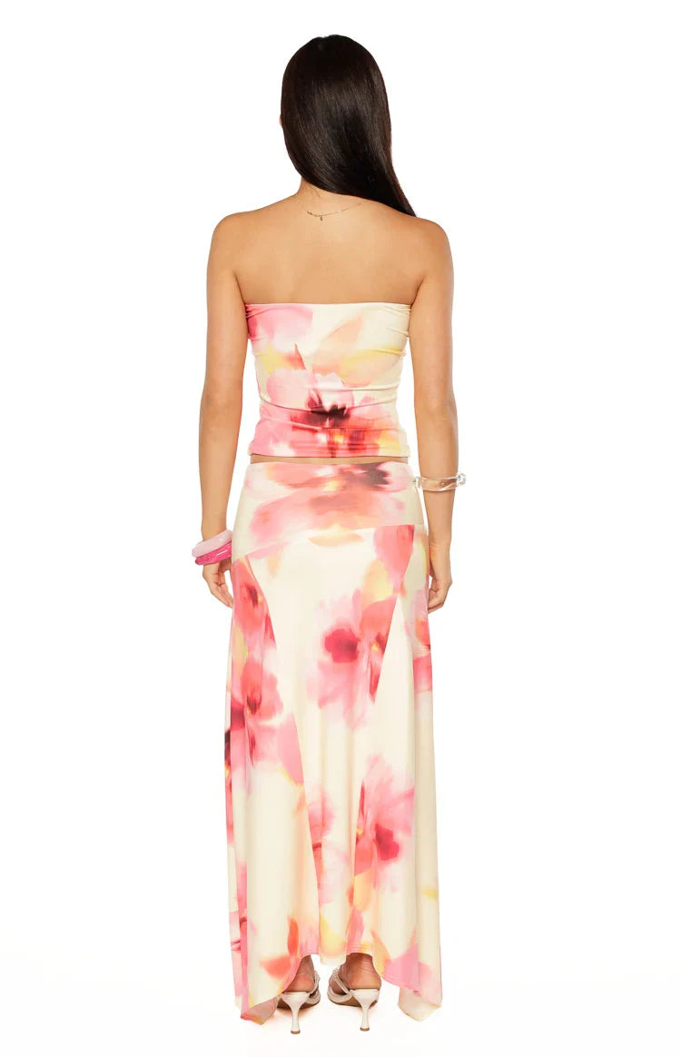 Top tipo tubo con estampado floral amarillo y rosa de Candie's