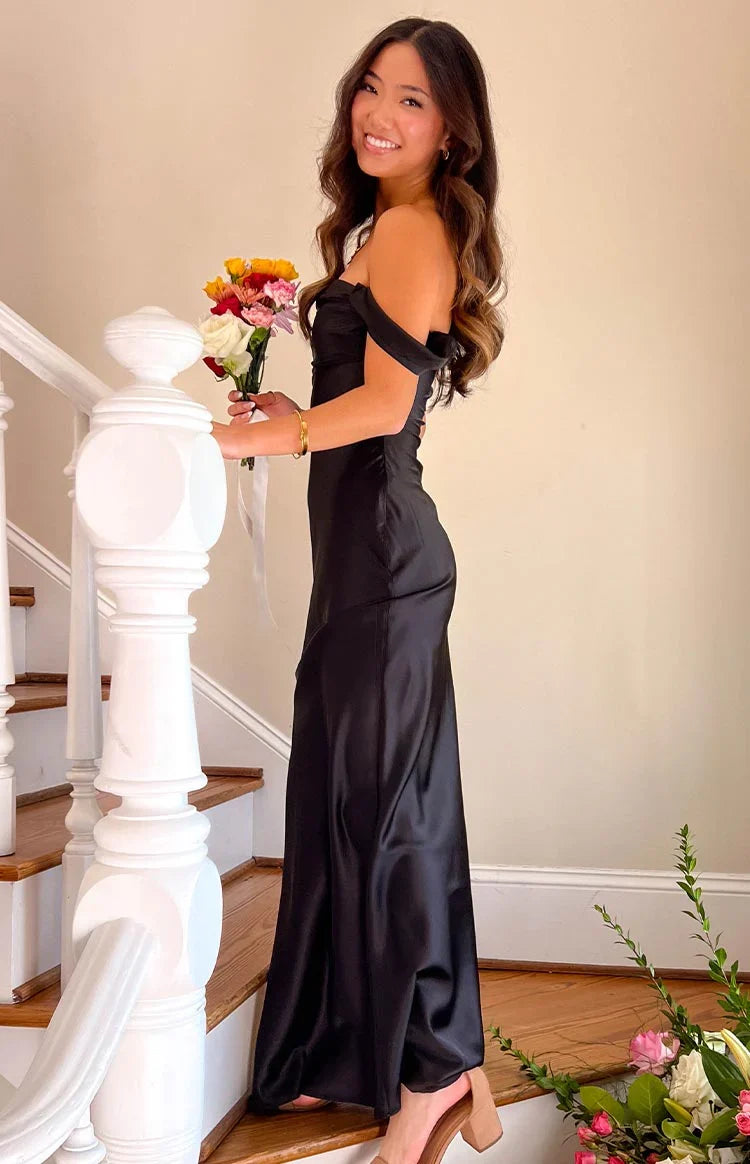 Vestido largo formal Ella Black con hombros descubiertos