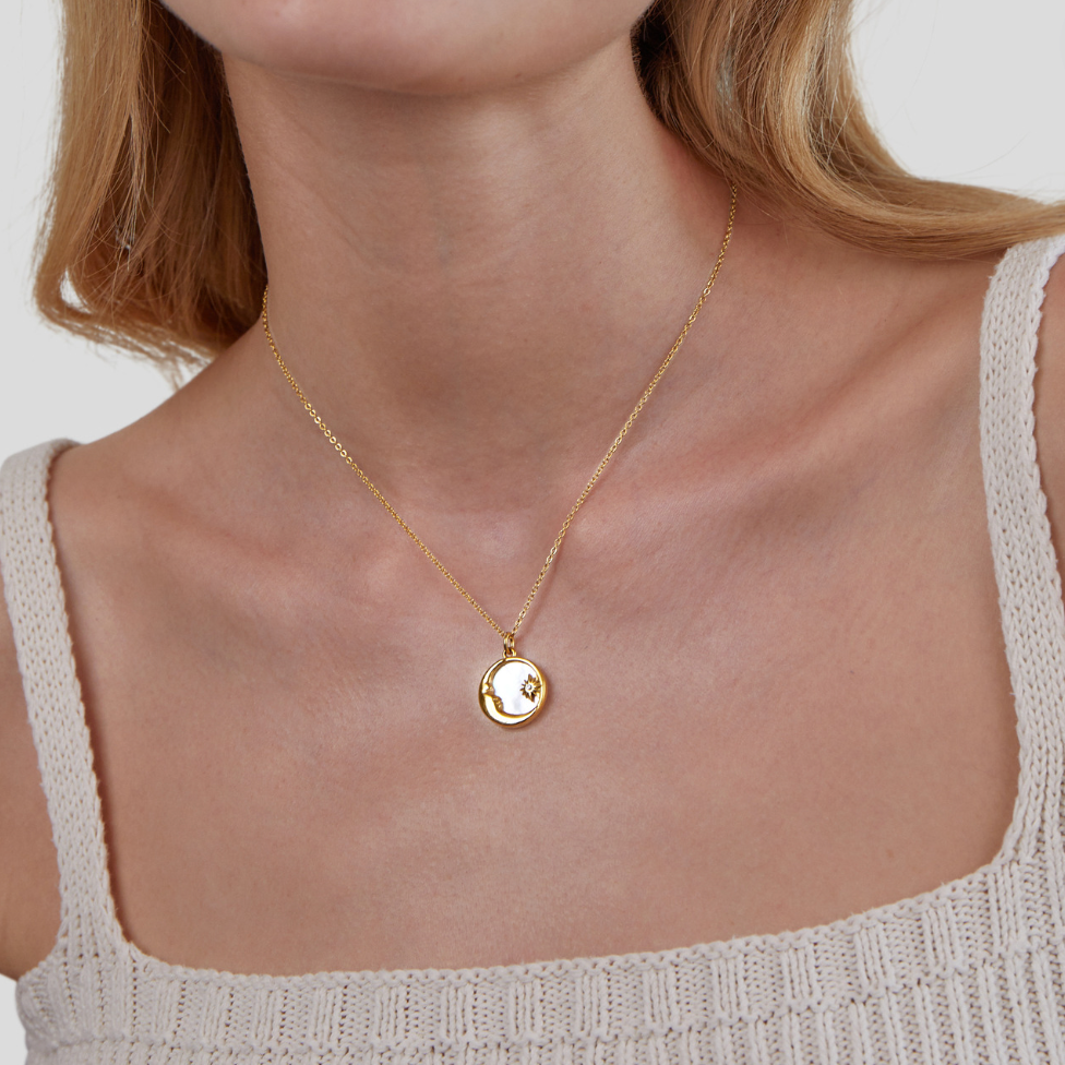 Collar de luna y estrella «Soñando entre las nubes»