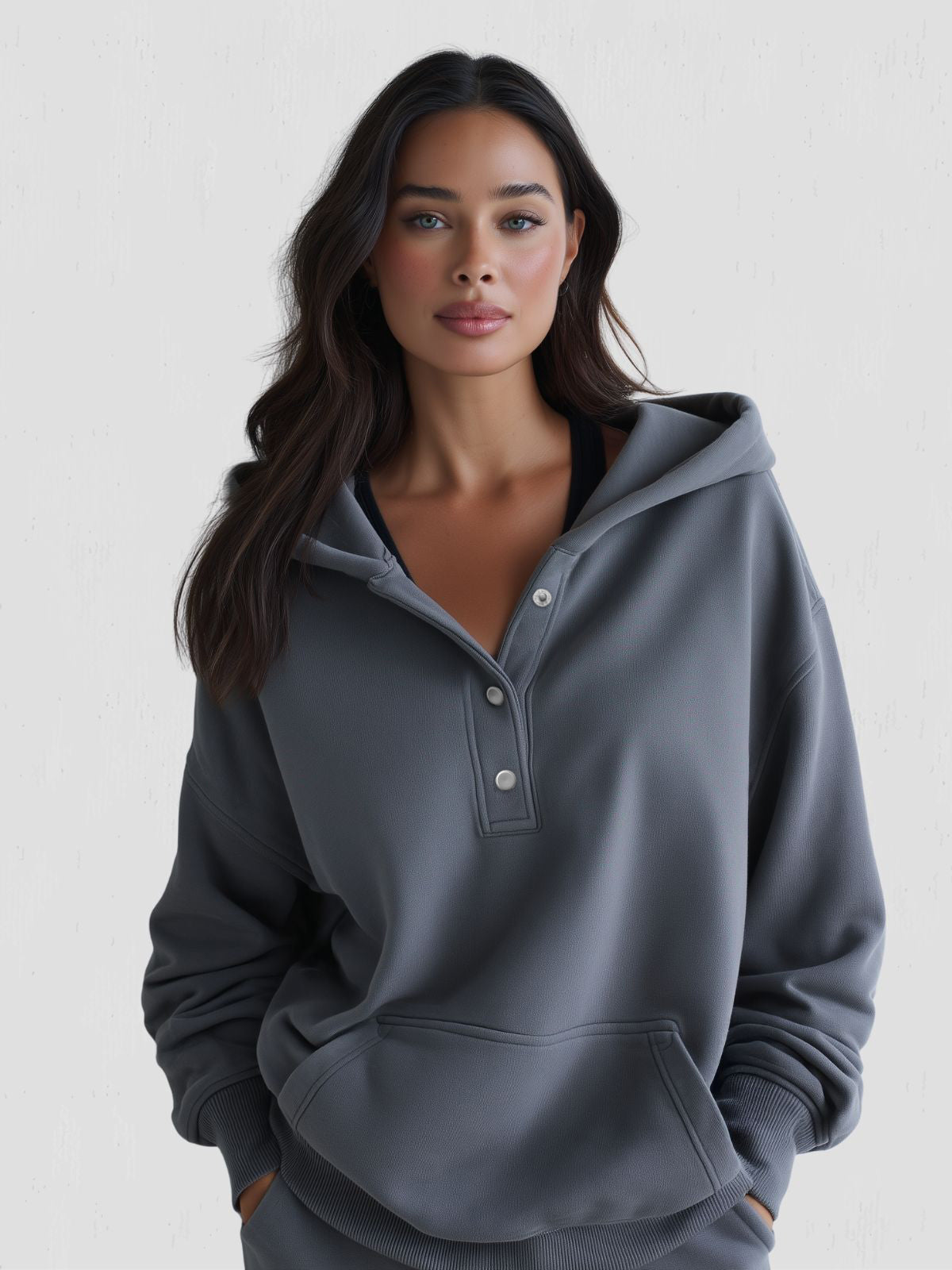 Sudadera con capucha y cierre a presión, corte oversize
