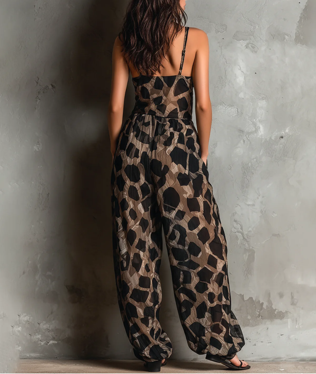 MONO DE PIERNA ANCHA CON ESTAMPADO ANIMAL
