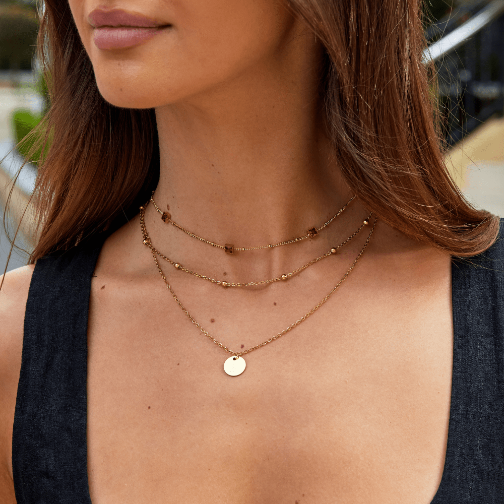 Collar de cristal rojo