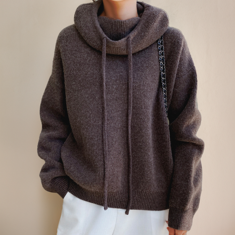 Lia | Sophisticated High-Neck Sweater