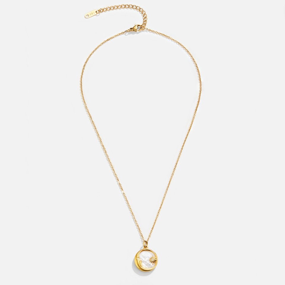 Collar de luna y estrella «Soñando entre las nubes»