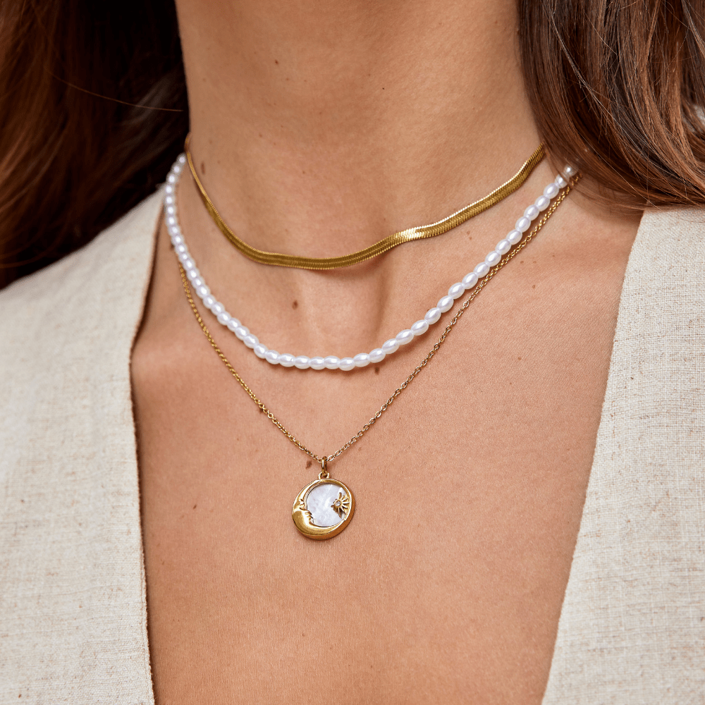 Collar de luna y estrella «Soñando entre las nubes»