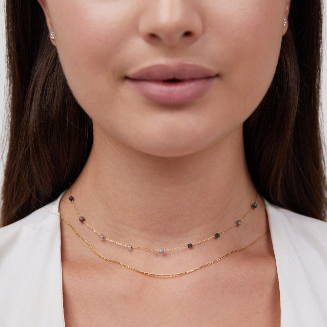 Collar Alana de varias capas con baño de oro y piedra