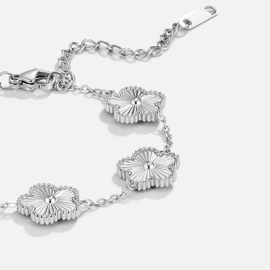 Silver clover bracelet