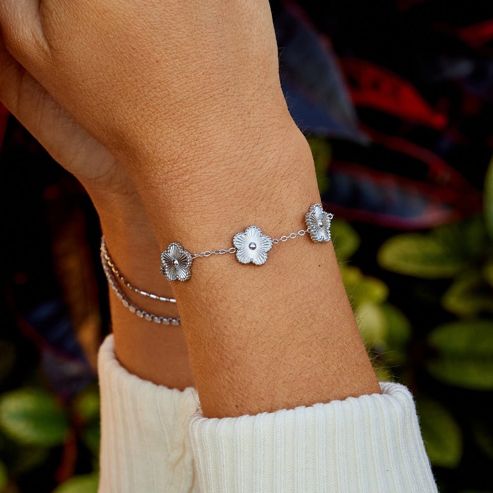 Pulsera de trébol de plata
