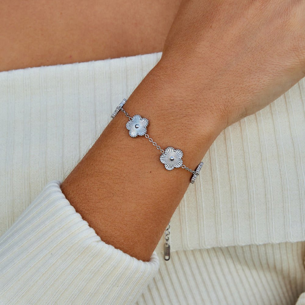 Pulsera de trébol de plata
