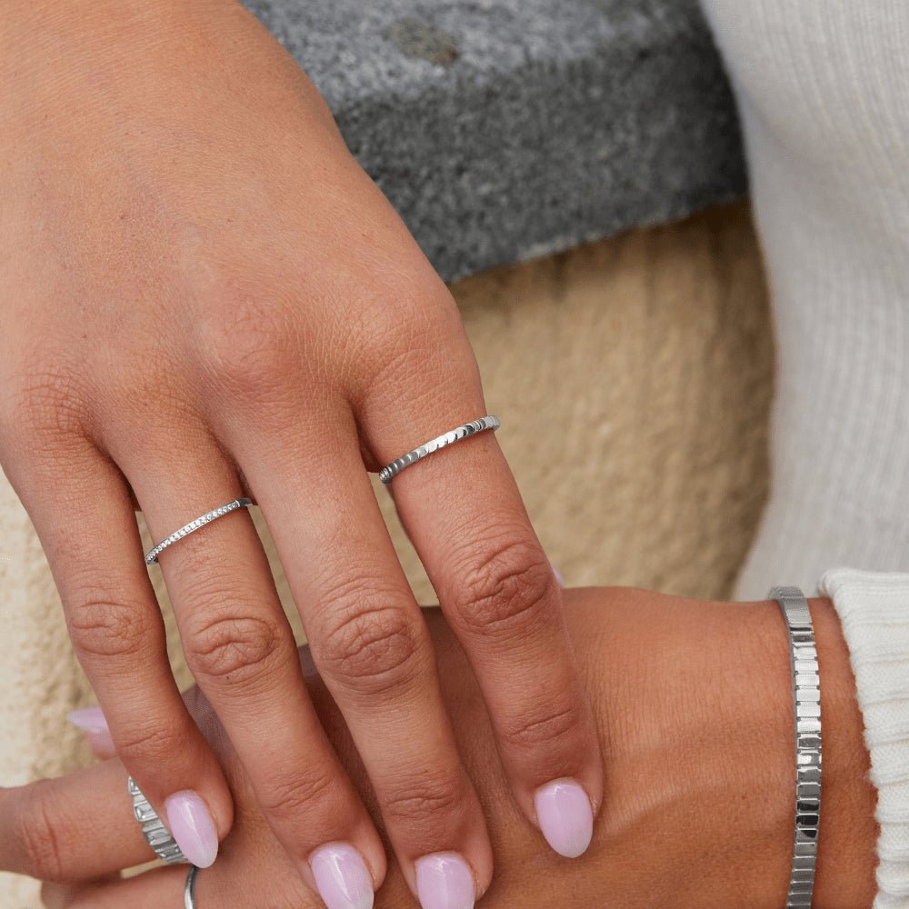 Anillo de plata